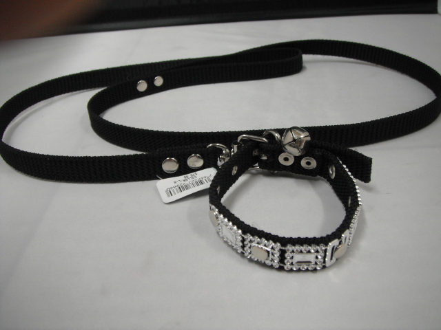 COLLAR Y PASEADOR C/ LUJO SMALL NEGRO